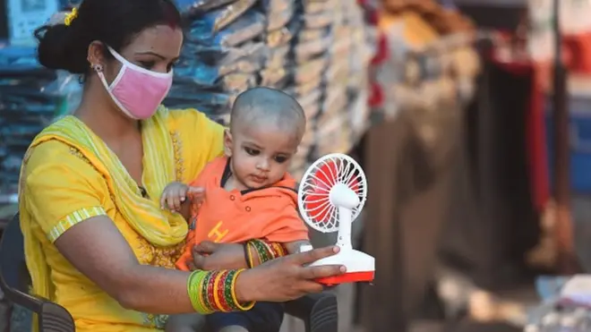 వడగాలులు