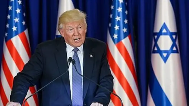 ټرمپ رسماً بیت المقدس د اسراییلو پلازمېنه وپېژاند