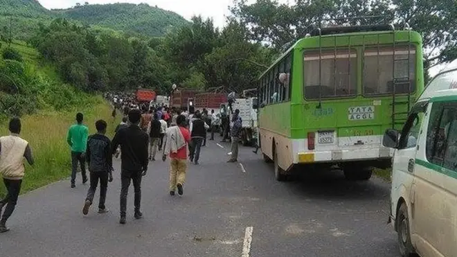 Konkolaattota daandii Magaalota Ginbii fi Naqamtee gidduutti cufamerratti dhiphatanii dhaabatan