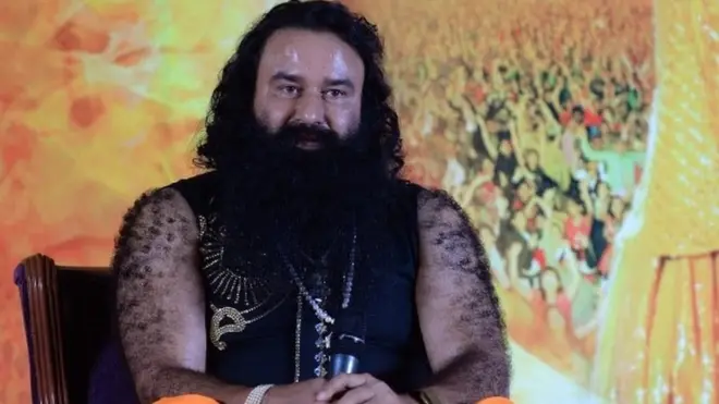 El líder religioso de 50 años tiene millones de seguidores en el país y su condena provocó la muerte de más de una treintena de personas.