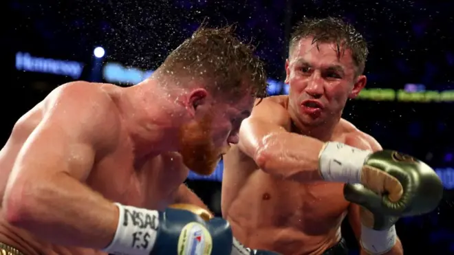 Gennady Golovkin (à gauche) et Saul Alvarez, lors de leur combat du 16 septembre 2017 à Las Vegas.