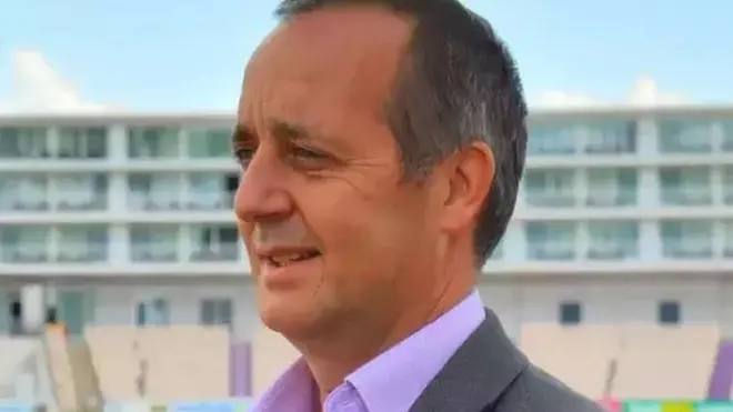 स्टुअर्ट रॉबर्टसन, ट्वेन्टी-20, इंग्लंड