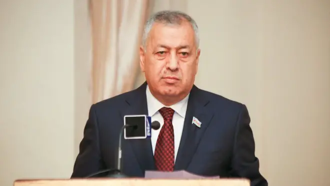 Vahid Əhmədov