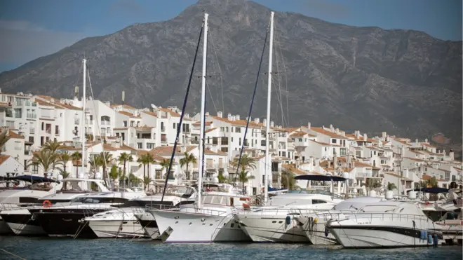 İspanya'daki pahalı tatil beldelerinden Puerto Banus