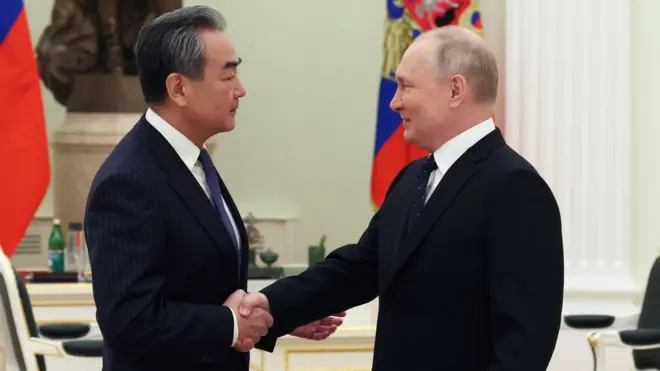 व्लादिमीर पुतिन और वांग यी