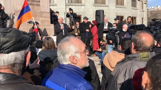 Yerevanda Ermənistanın "Vətənin xilası" hərəkatı hakimiyyətə qarşı etiraz aksiyası keçirib