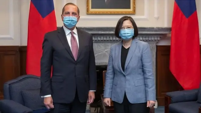 阿札爾說，「台灣的防疫成就，彰顯了台灣這個社會與文化中的透明公開，還有民主價值。」