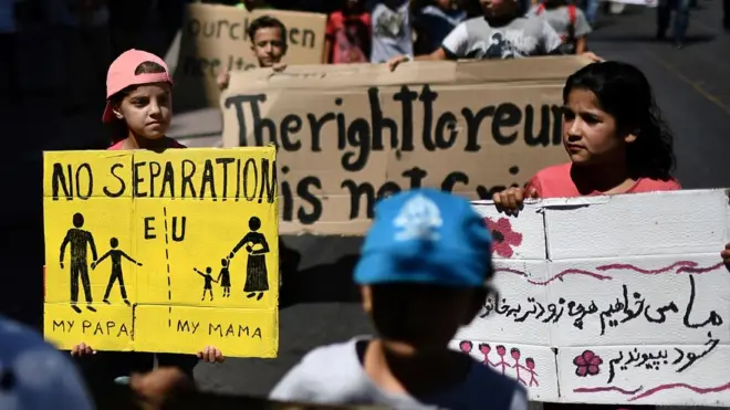 د یوه رپوټ پر بنسټ، یونان ته د کډوالو د ستنولو پرېکړه یوازې پر هغو کډوالو د پلي کېدو وړ ده چې جرمني ته د ۲۰۱۷ کال د مارچ له منځه رسېدلي دي.