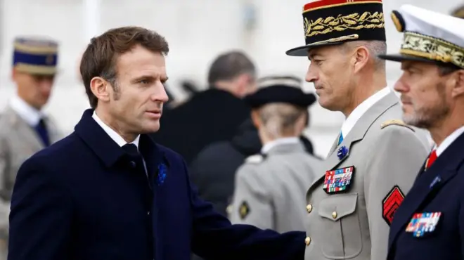 رئیس جمهور فرانسه در مراسمی در بزرگداشت صد و چهارمین سالگرد پایان جنگ جهانی اول، در پاریس از تحولات جاری در ایران ستایش کرد