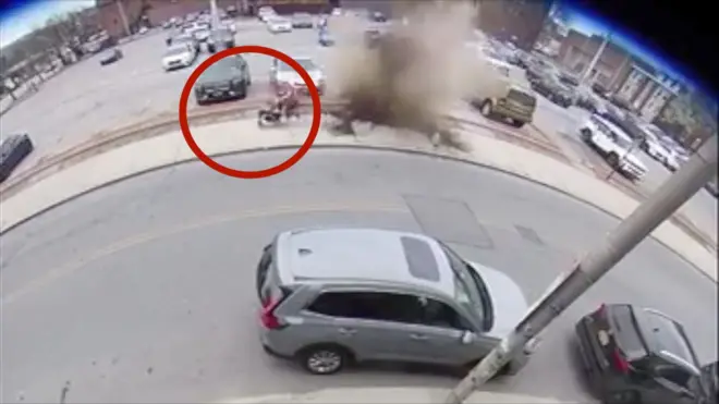 Majka sa decom izbegla eksploziju šahte