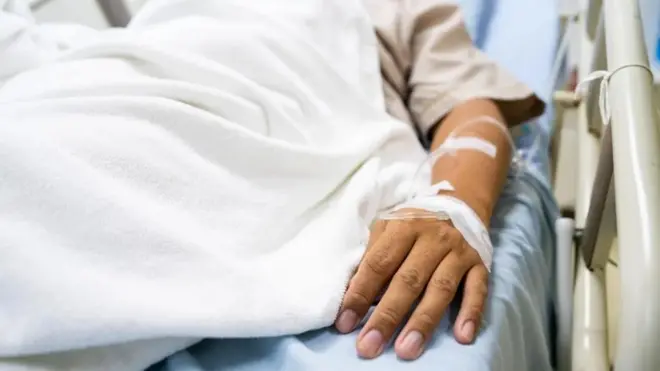  অসুস্থ রোগী বোঝাতে ব্যবহৃত প্রতীকী ছবি। 