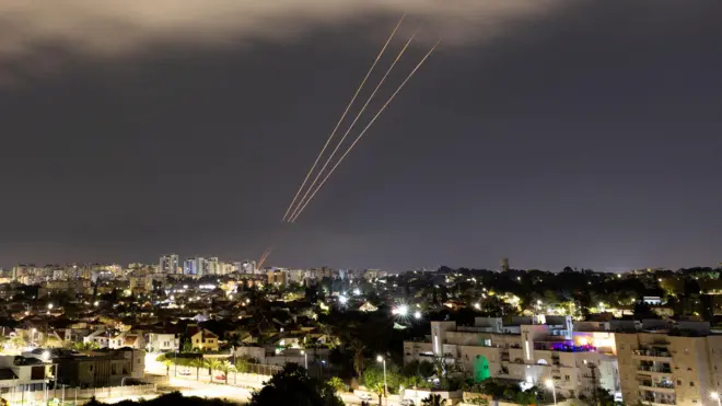 Sistema antimísseiscasa de aposta renata fanIsrael intercepta ataques do Irã no sábado