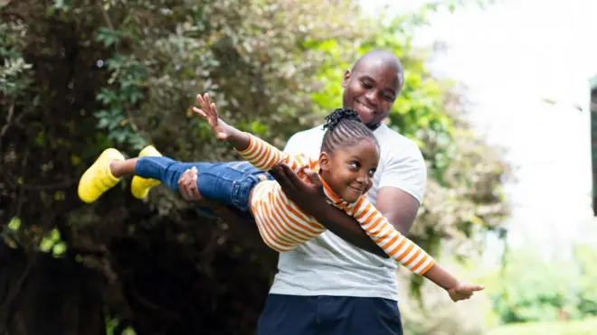 Baba ati ọmọ rẹ obinrin