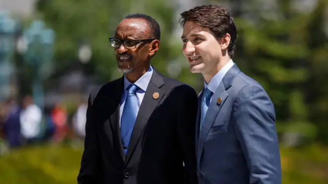 Perezida Paul Kagame na Minisitiri w'intebe wa Canada Justin Trudeau mu nama ya G7 yabereye muri Canada mu 2018