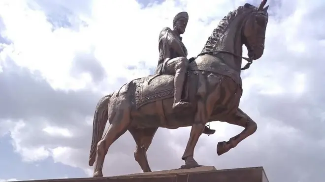 ሓወልቲ ራእሲ ኣሉላ ኣባ ነጋ
