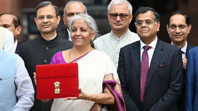 నిర్మల సీతారామన్, బడ్జెట్