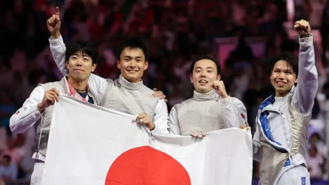 フェンシング男子フルーレ団体の日本チーム