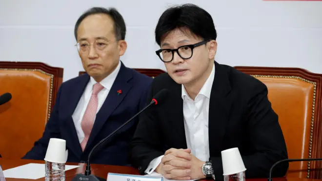 한동훈 국민의힘 대표가 6일 오전 서울 여의도 국회에서 열린 긴급최고위원회의에서 모두 발언을 하고 있다