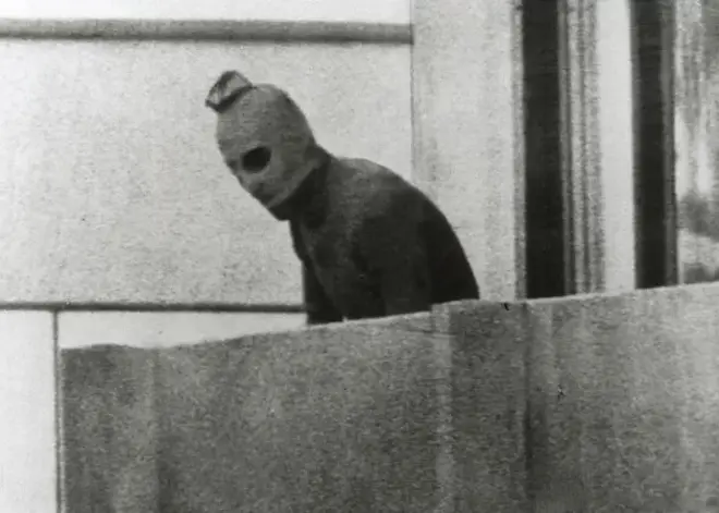 Une personne engoulée.