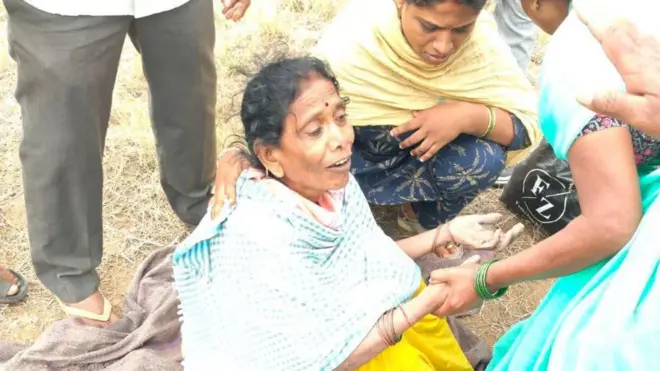 ఆన్లైన్ గ్యాంబ్లిగ్, అప్పులు, కూలీ, మహిళ, కరీంనగర్