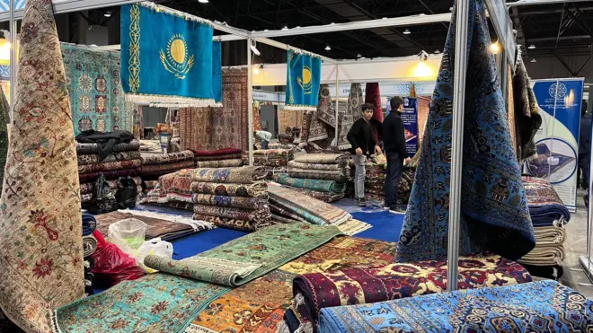 صادر کنندگان قالی افغانستان امسال ۵۷۰ هزار متر مربع قالین به ۳۰ کشور جهان صادر کرده اند