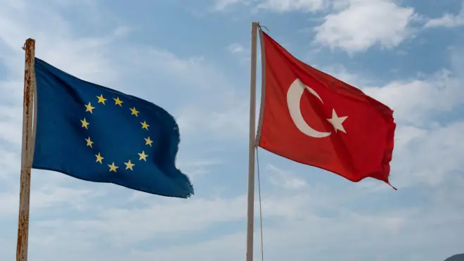 AB ve Türkiye bayrakları yanyana