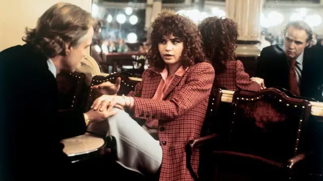 Maria Schneider falando com Marlon Brando 