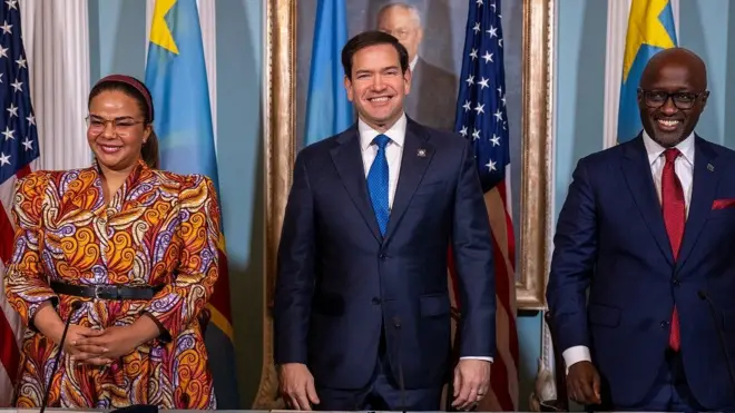 የኮንጎ የውጭ ጉዳይ ሚኒስትር፣ የአሜሪካ የውጭ ጉዳይ ሚኒስትር እና የሩዋንዳ የውጭ ጉዳይ ሚኒስትር