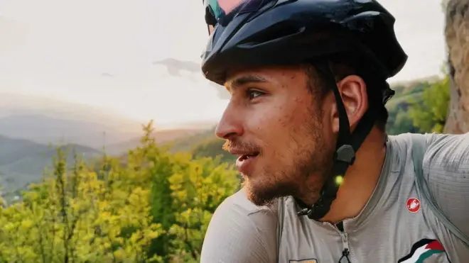  شاب فلسطيني ألماني يقطع آلاف الأميال بالدراجة لبناء مستشفى ميداني