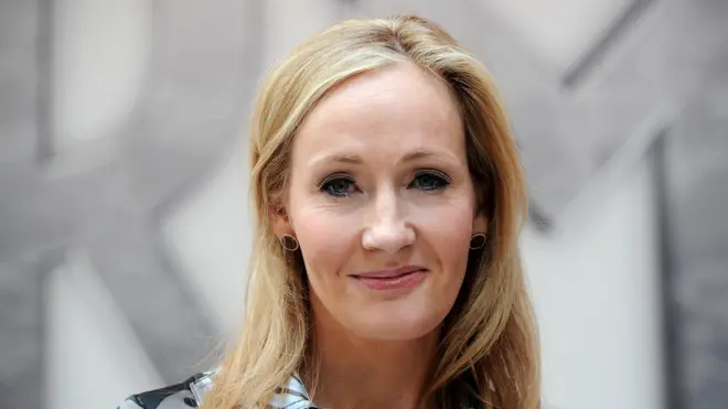 Роулинг посвятила свои новые работы историям из жизни школы Хогвартс