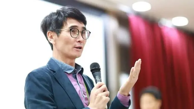 2년 째 '스승의 날 폐지' 청원 올린 정성식 교사