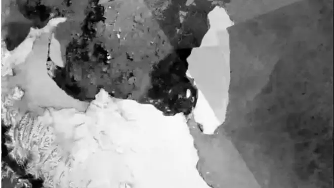 హిమఖండం కదులుతోంది