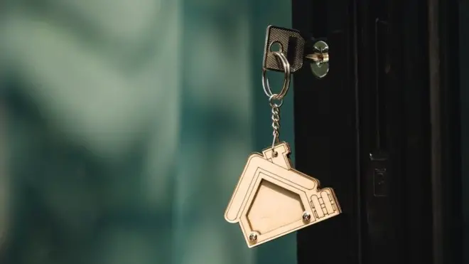 За чинними правилами, переселенці з ОРДЛО мають повертати довоєнні іпотечні кредити, а ті, хто виїхав з Криму, були звільнені від цього.