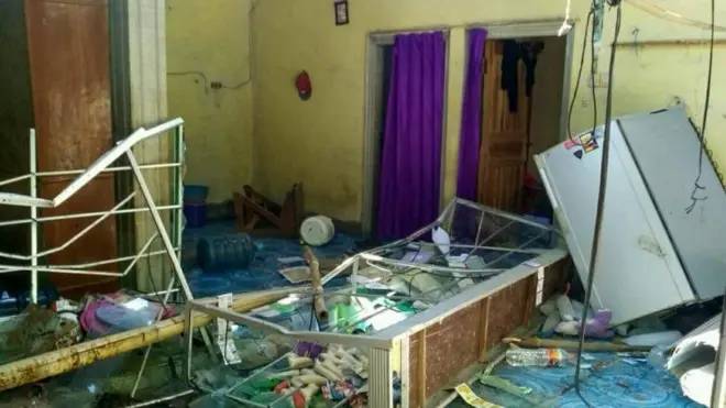 Keterangan yang dihimpun pimpinan Jemaah Ahmadiyah Indonesia mengungkapkan serangan itu setidaknya terjadi tiga kali sejak Sabtu (19/05) pagi hingga Minggu (20/05) pagi.