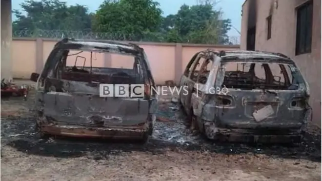 Ụgbọala ndị uweojii a gbara ọkụ