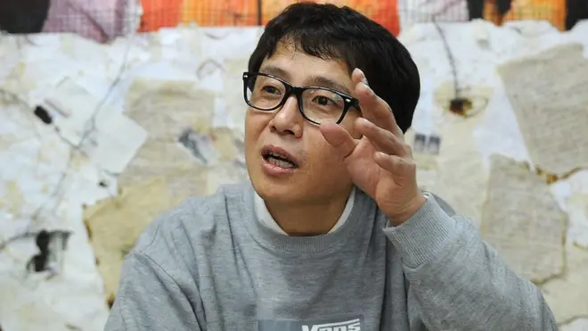 Song Byeok comenzó a desilusionarse del sistema por culpa del hambre.