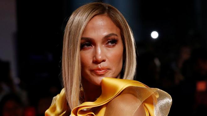 How Jennifer Lopez's Versace Dress Created Google Images