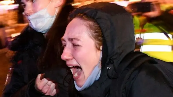 러시아 주요 도시 곳곳서 반전 시위가 열렸다