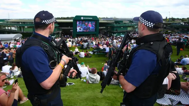 Лондонская полиция пересмотрела меры безопасности после ноябрьских нападений в Париже