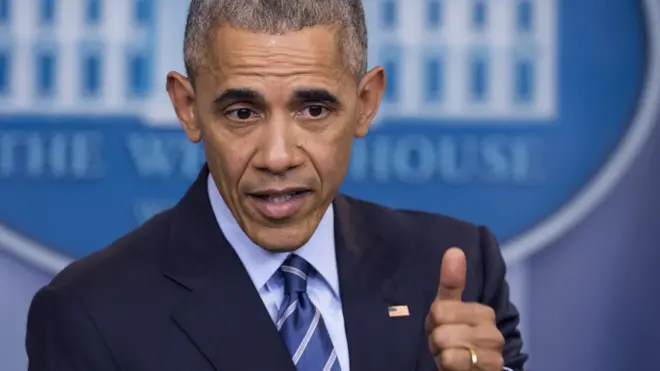 قال أوباما إن القرارات جاءت "ردا على المضايقات التي تعرض لها دبلوماسيون أمريكيون في موسكو بجانب الهجمات الإلكترونية التي استهدفت العملية الانتخابية."