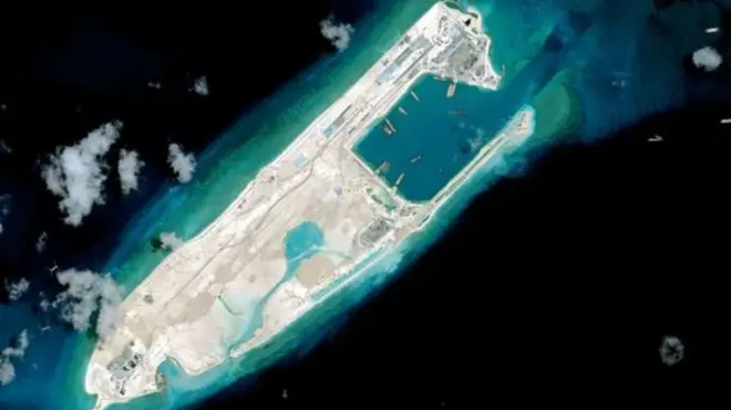 中國自2013年起在永暑礁填海造地