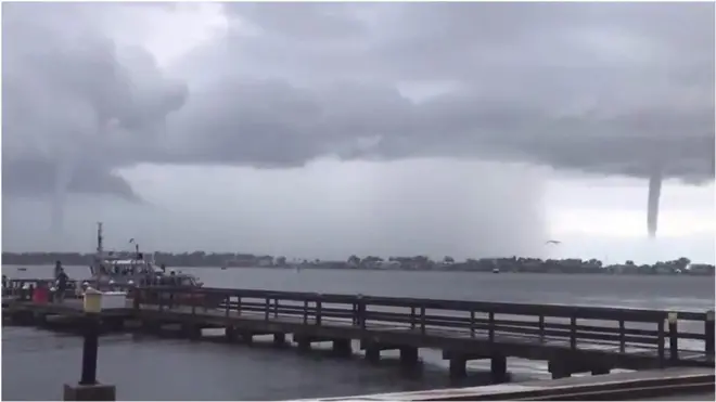 водяний смерч