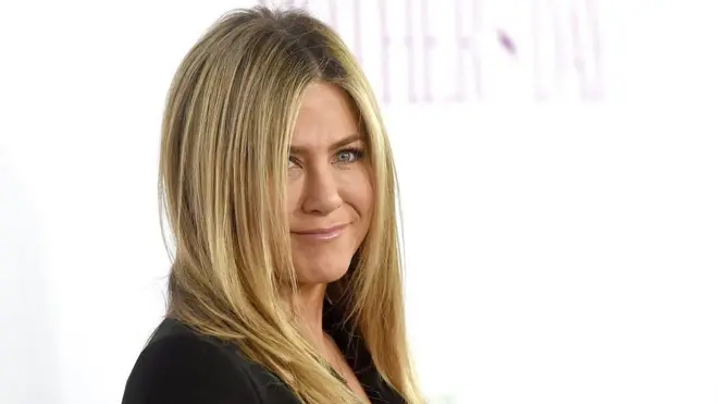 Дженифер Анистон