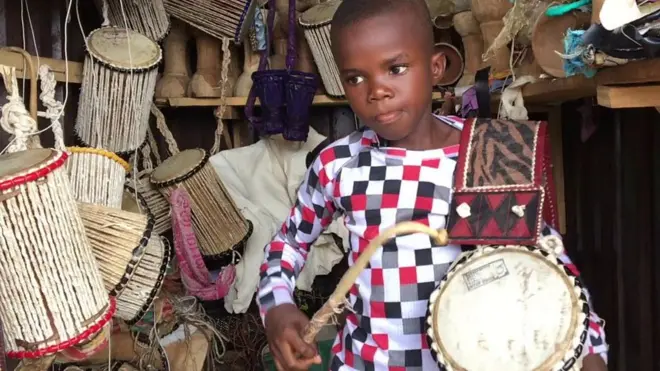 Ọmọ to n lu ìlù