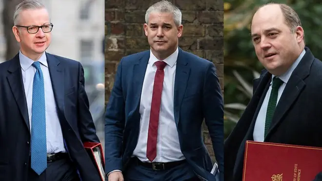 Министры британского правительства (слева направо): Майкл Гоув, Стивен Баркли и Бен Уоллес.