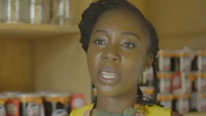 Une entrepreneuse travaillant au Ghana