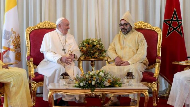 البابا فرانسيس والعاهل المغربي