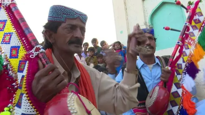 مزاروں پر صوفی گائیکی کی روایت