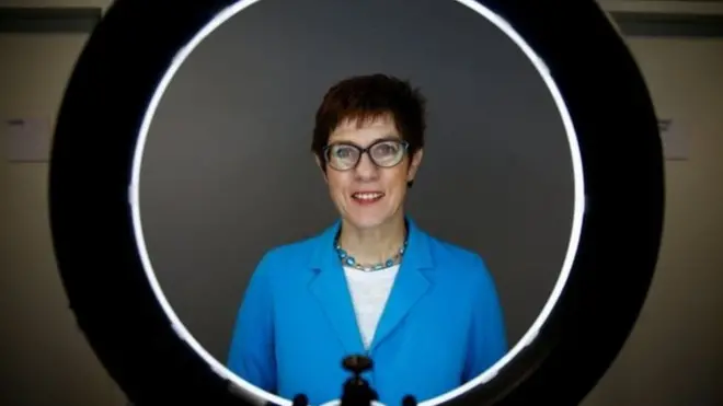 أنغريت كرامب كارينباور