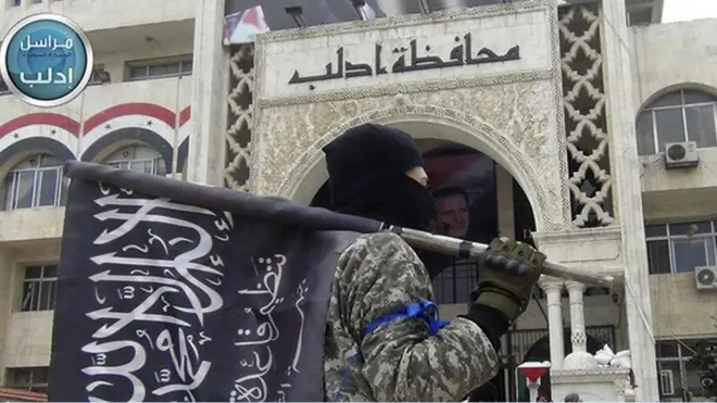 قتل المصري في غترة جوية في محافظة أدلب